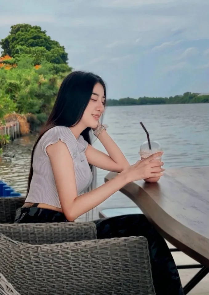 เปิดวาร์ป ปารมี สุทธิธรรม - youvoom 1